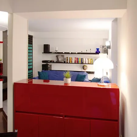 Un Gioiello Sotto Le Due Torri アパート