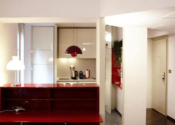 Un Gioiello Sotto Le Due Torri