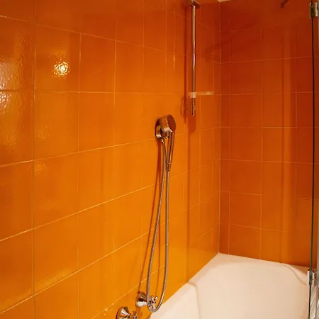 Un Gioiello Sotto Le Due Torri 아파트 *